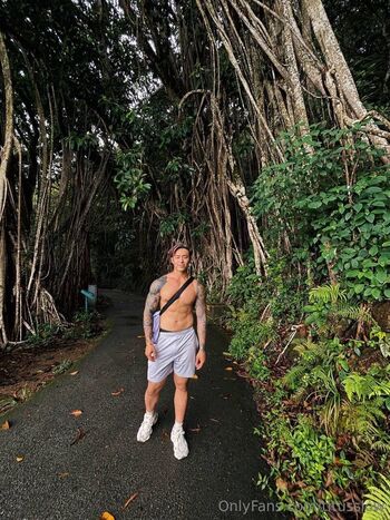 Full leaked Titusslow private onlyfans photo