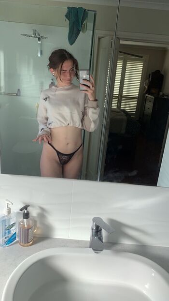 Full leaked Tomhoppusdelonge private onlyfans photo