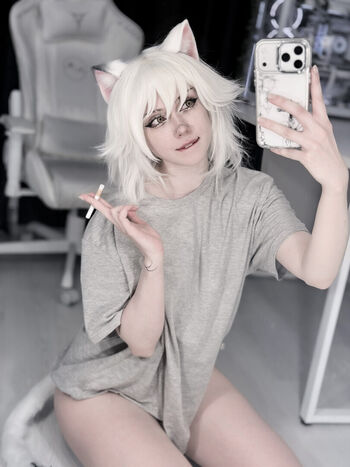 Full leaked Tontsacura private onlyfans photo
