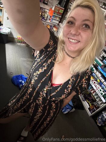 Full leaked Toomuchmoliiefree page private onlyfans photo