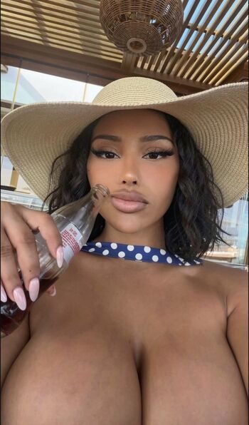 Full leaked Tootatis private onlyfans photo