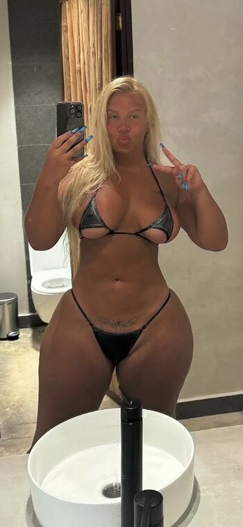Full leaked Tootatis private onlyfans photo