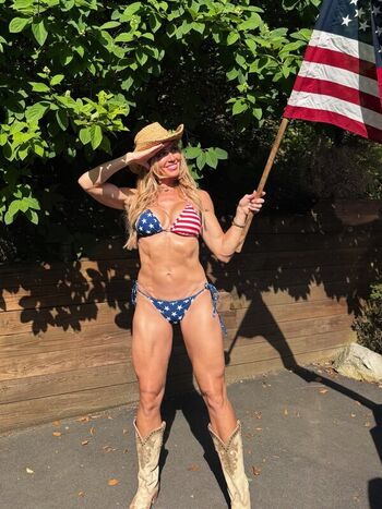 Full leaked Torrie wilson private onlyfans photo