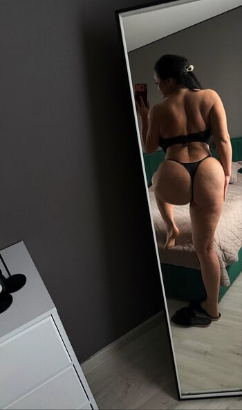 Full leaked Tosya private onlyfans photo