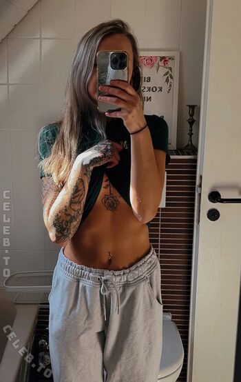 Toy-girl