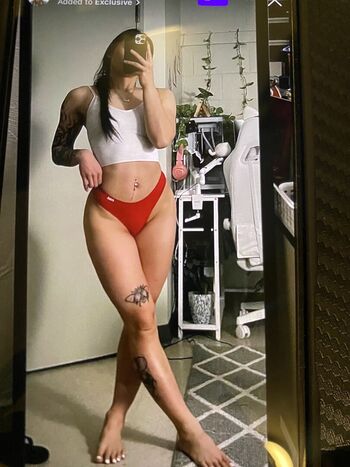 Full leaked Tray fitfever tray soe private onlyfans photo