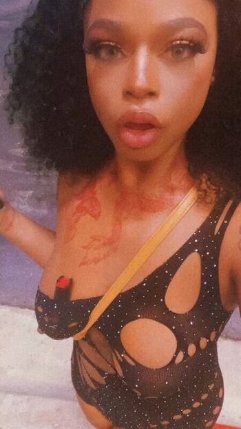 Full leaked Treasurebby private onlyfans photo