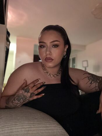 Full leaked Trixy private onlyfans photo