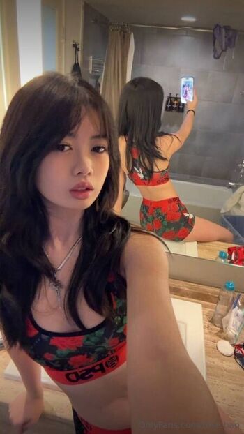 Full leaked Trn bao rose bao trnbao private onlyfans photo