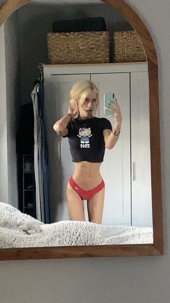 Full leaked Tspollypocket private onlyfans photo