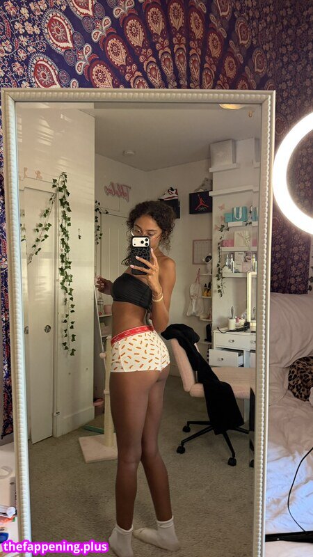 https: / ttahlula Nagie OnlyFans Zdjęcie #212