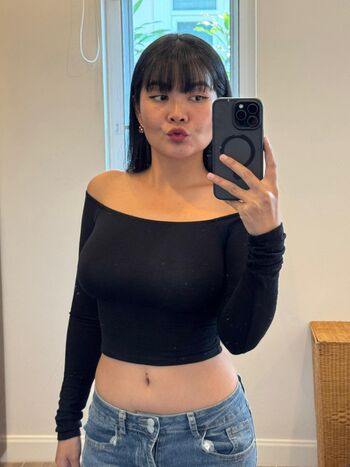 Full leaked Tui private onlyfans photo