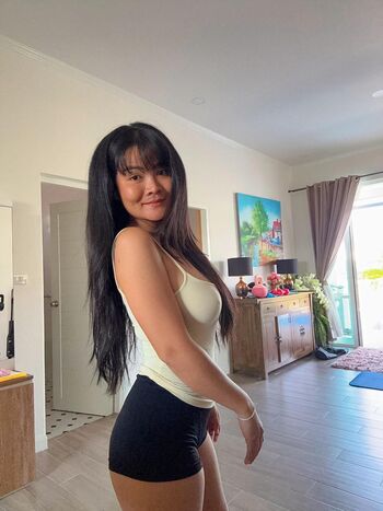 Full leaked Missamyolivia/ private onlyfans photo