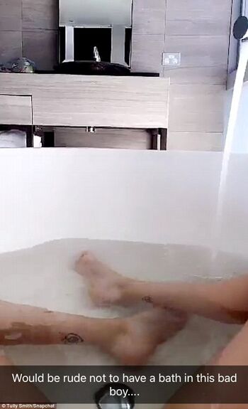 Full leaked Tully smyth private onlyfans photo