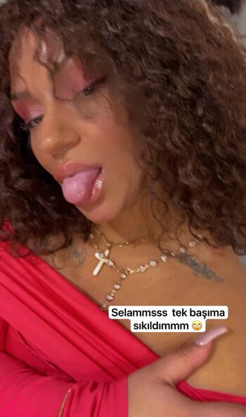 Full leaked Turkish girls page private onlyfans photo