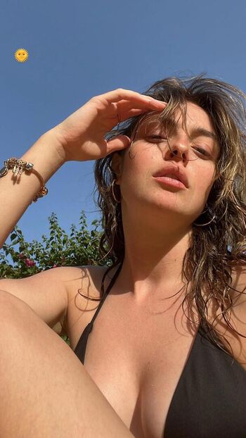 Full leaked Turkish girls page private onlyfans photo