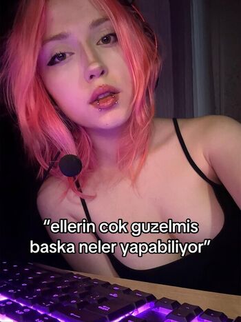 Full leaked Turkish girls page private onlyfans photo