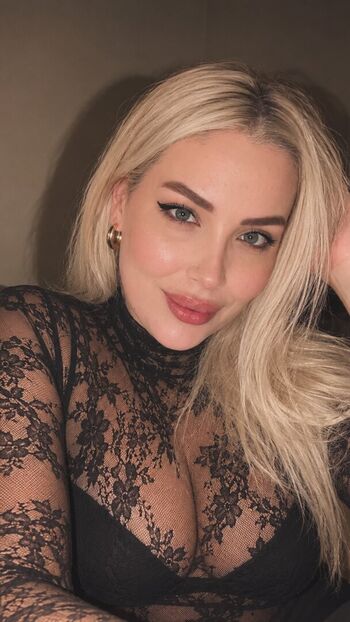 Full leaked Turkish girls page private onlyfans photo