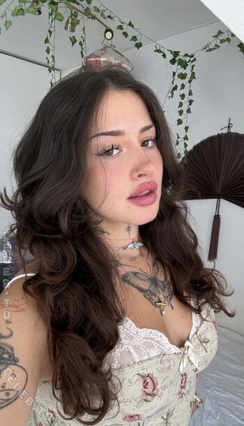 Full leaked Tuttilicious private onlyfans photo