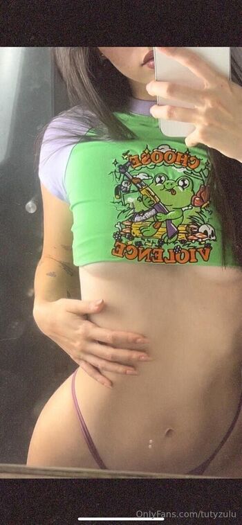 Full leaked Tutyzulu page private onlyfans photo