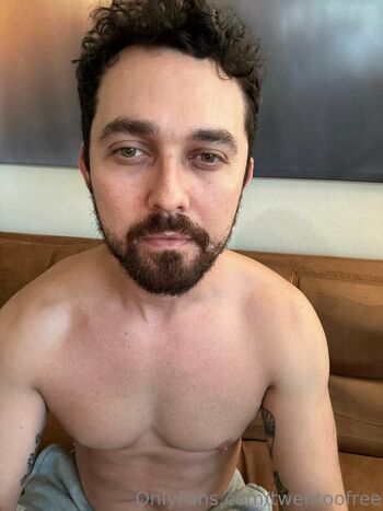 Full leaked Twentoofree private onlyfans photo