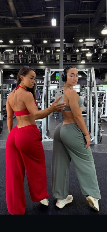 Full leaked Twinsb fit page private onlyfans photo