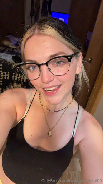 Full leaked Twodollarpistol private onlyfans photo