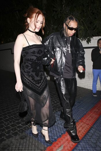 Full leaked Chloesaxon/ private onlyfans photo