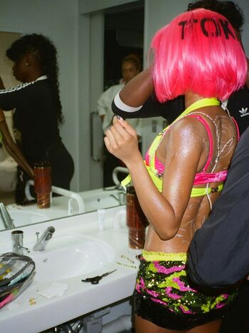 Full leaked Saranunes/ private onlyfans photo