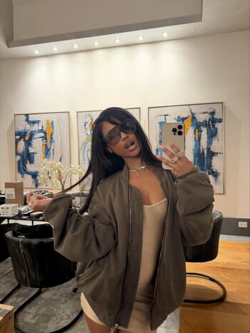 Full leaked Amazon allie/ private onlyfans photo