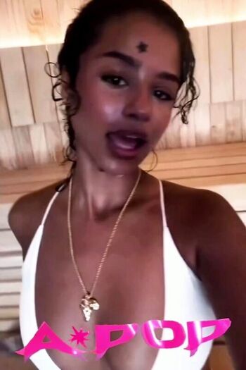 Full leaked Kali sluzza / private onlyfans photo