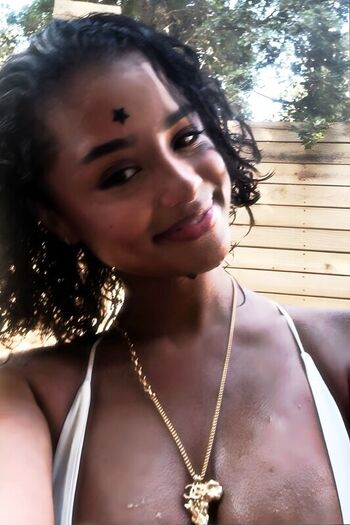 Full leaked Tyla page private onlyfans photo