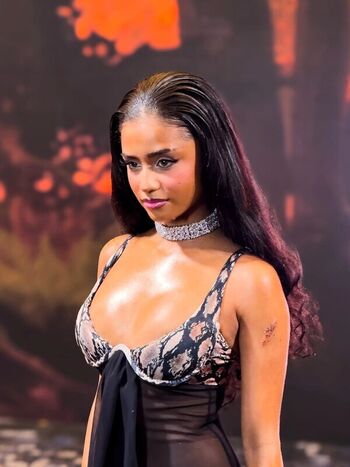 Full leaked Tyla page private onlyfans photo