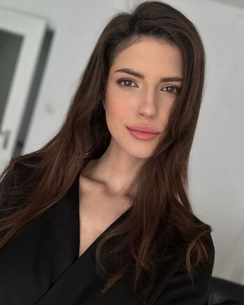 Full leaked Ukrainian girls page private onlyfans photo