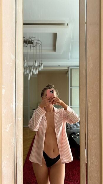 Full leaked Uliankaberezka page private onlyfans photo