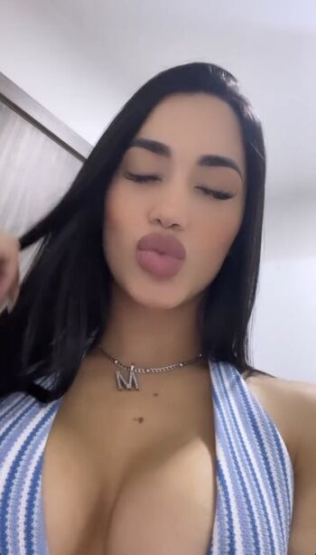 Full leaked Ulovemel private onlyfans photo