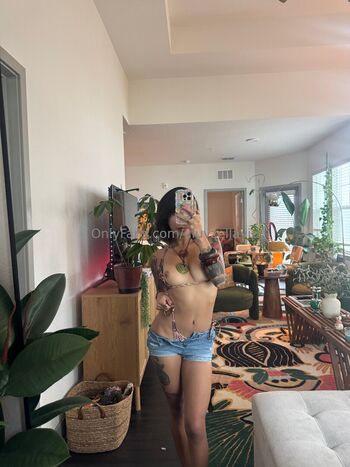 Full leaked Uluvzellavip private onlyfans photo