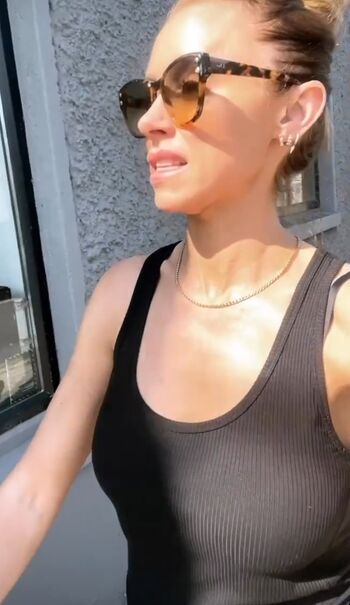 Una Healy