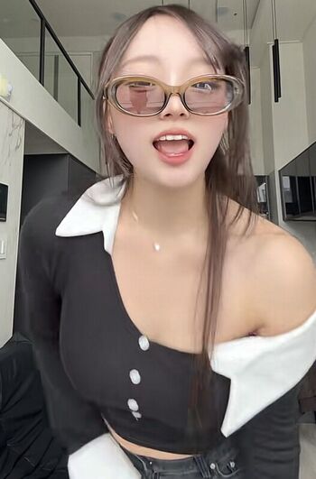 Full leaked Unaunayuuna private onlyfans photo