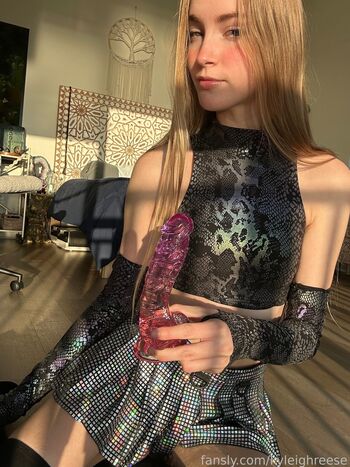 ursecretgirlfriend | ursecretgf | Pyra Fae