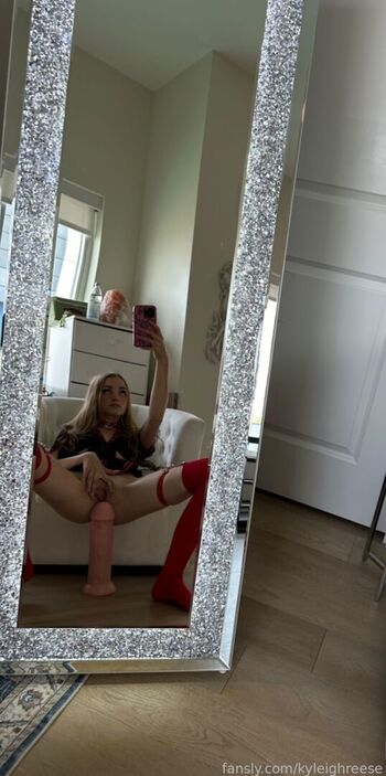 ursecretgirlfriend | ursecretgf | Pyra Fae