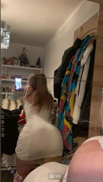 Full leaked Urspicyemily private onlyfans photo