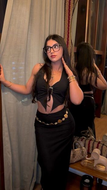 Full leaked Vashnnav private onlyfans photo