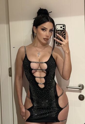 Full leaked Vaimonroe private onlyfans photo
