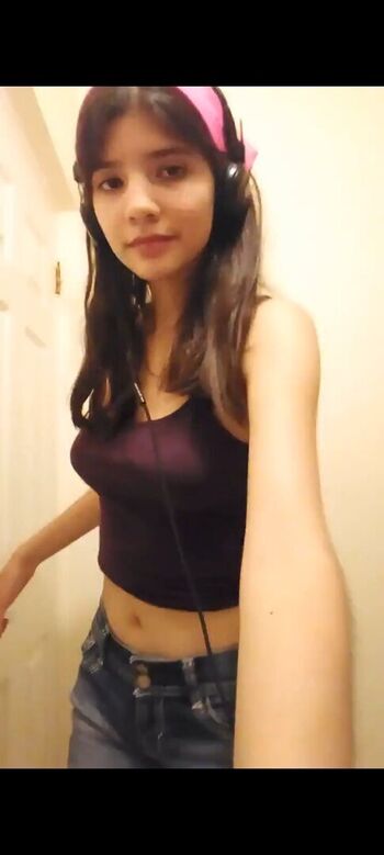 Full leaked Valecast private onlyfans photo