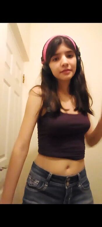 Full leaked Valecast private onlyfans photo