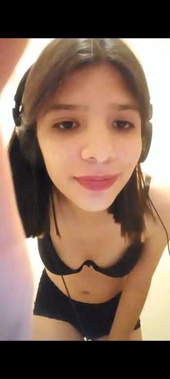 Full leaked Valecast private onlyfans photo
