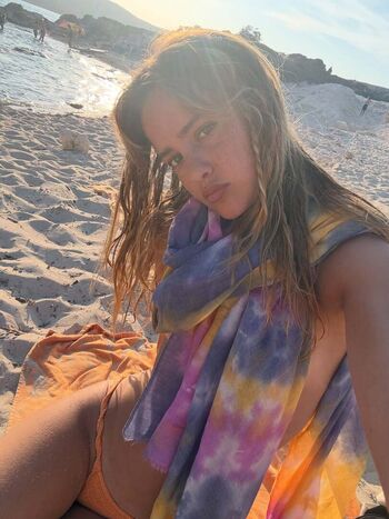 Full leaked Valentiinarose private onlyfans photo