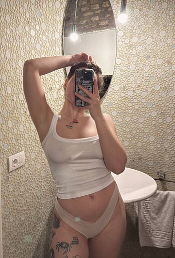 Full leaked Valeri da private onlyfans photo