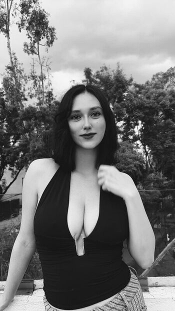 Full leaked Valeria m ar  page private onlyfans photo